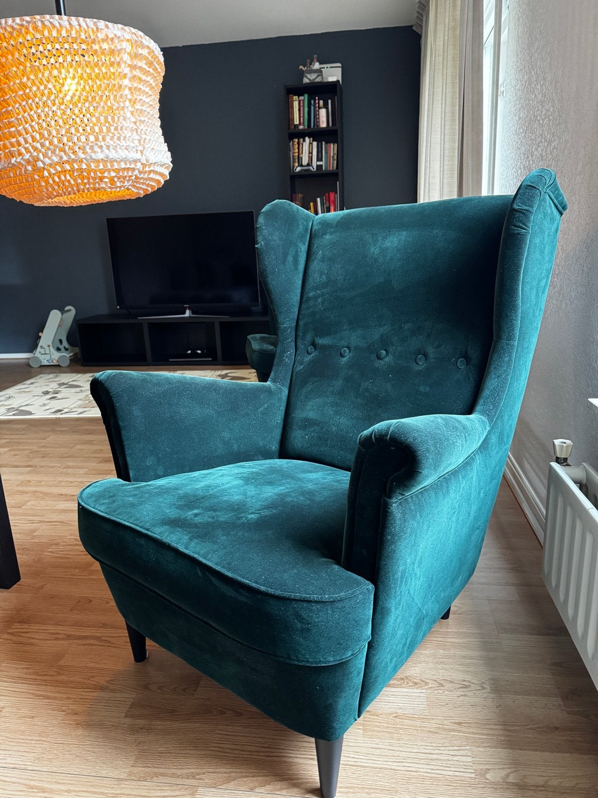 Comfortable emerald green armchair, Ophalen, Zo goed als nieuw, Stof, 75 tot 100 cm