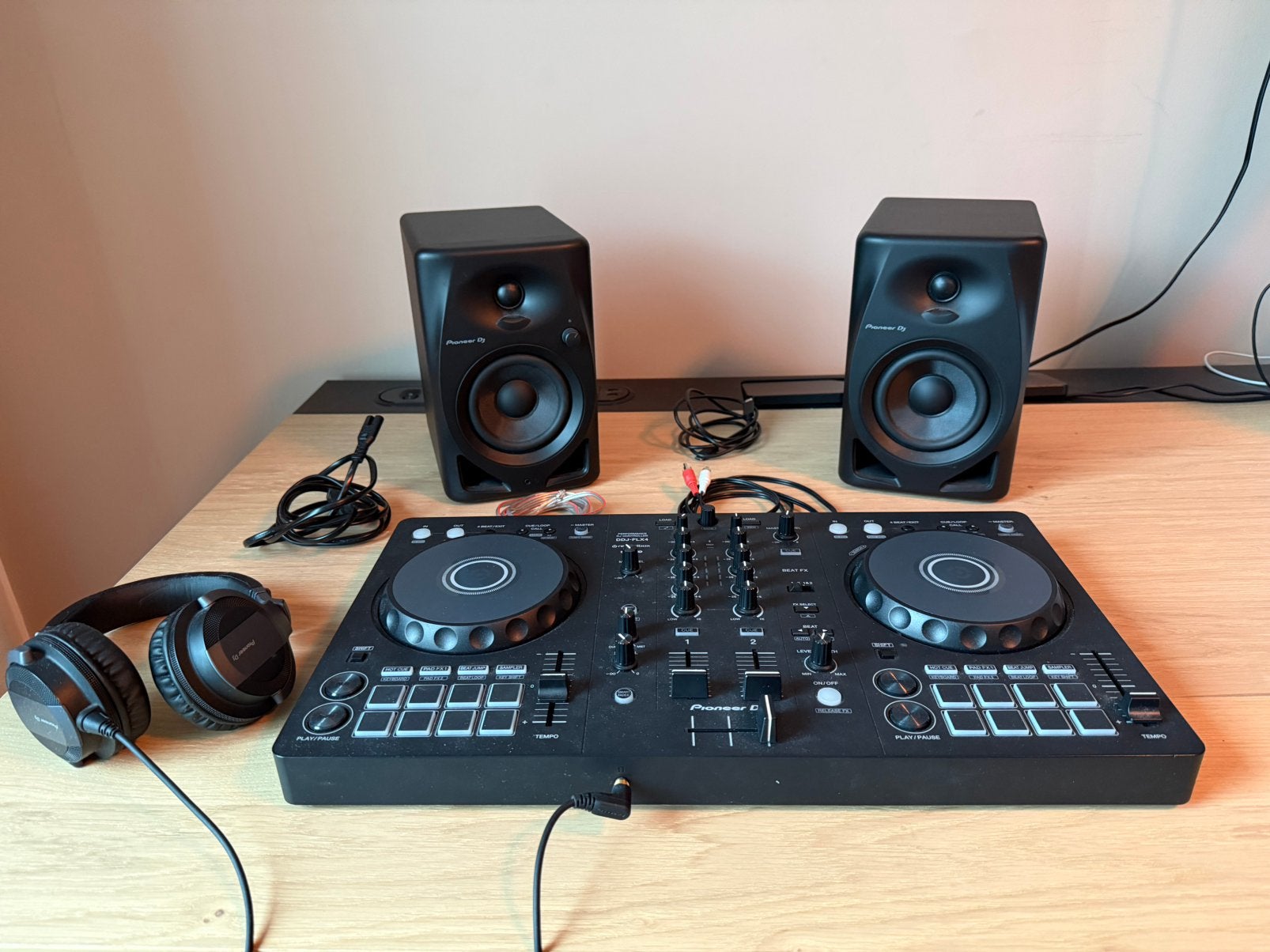 Pioneer DJ set, mengpaneel, speakers en koptelefoon, Ophalen, Zo goed als nieuw, Dj-set, Pioneer