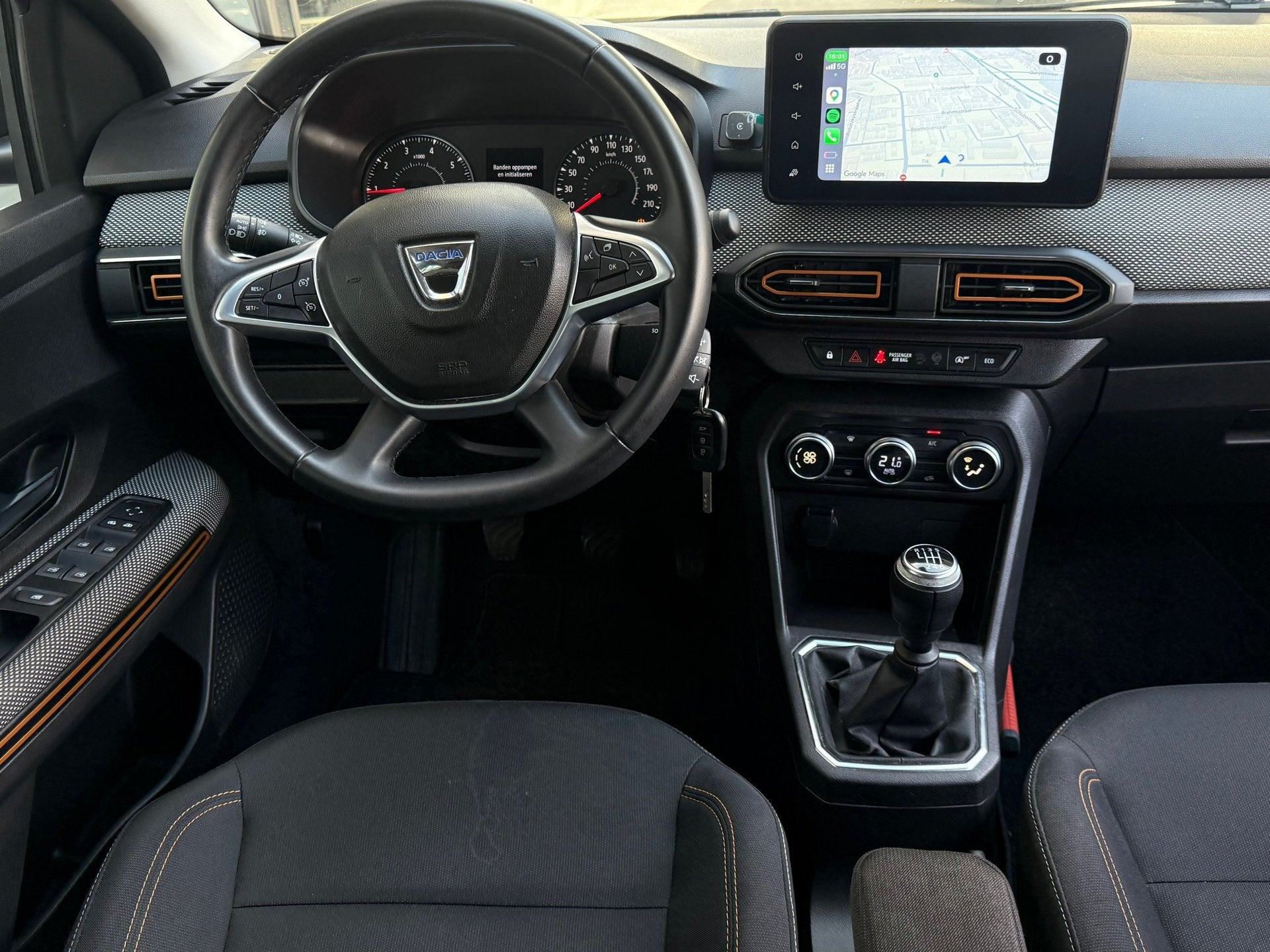 Dacia Sandero Stepway 1.0 TCe 90pk CLIMA | CARPLAY | CAMERA, Auto's, Voorwielaandrijving, Blauw, Origineel Nederlands, Bedrijf
