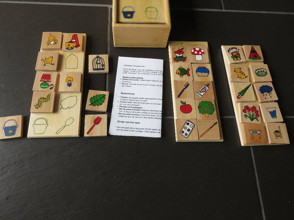 Houten schaduw lotto van Janbibejan in kistje, vanaf 4 jaar., Ophalen of Verzenden, Zo goed als nieuw