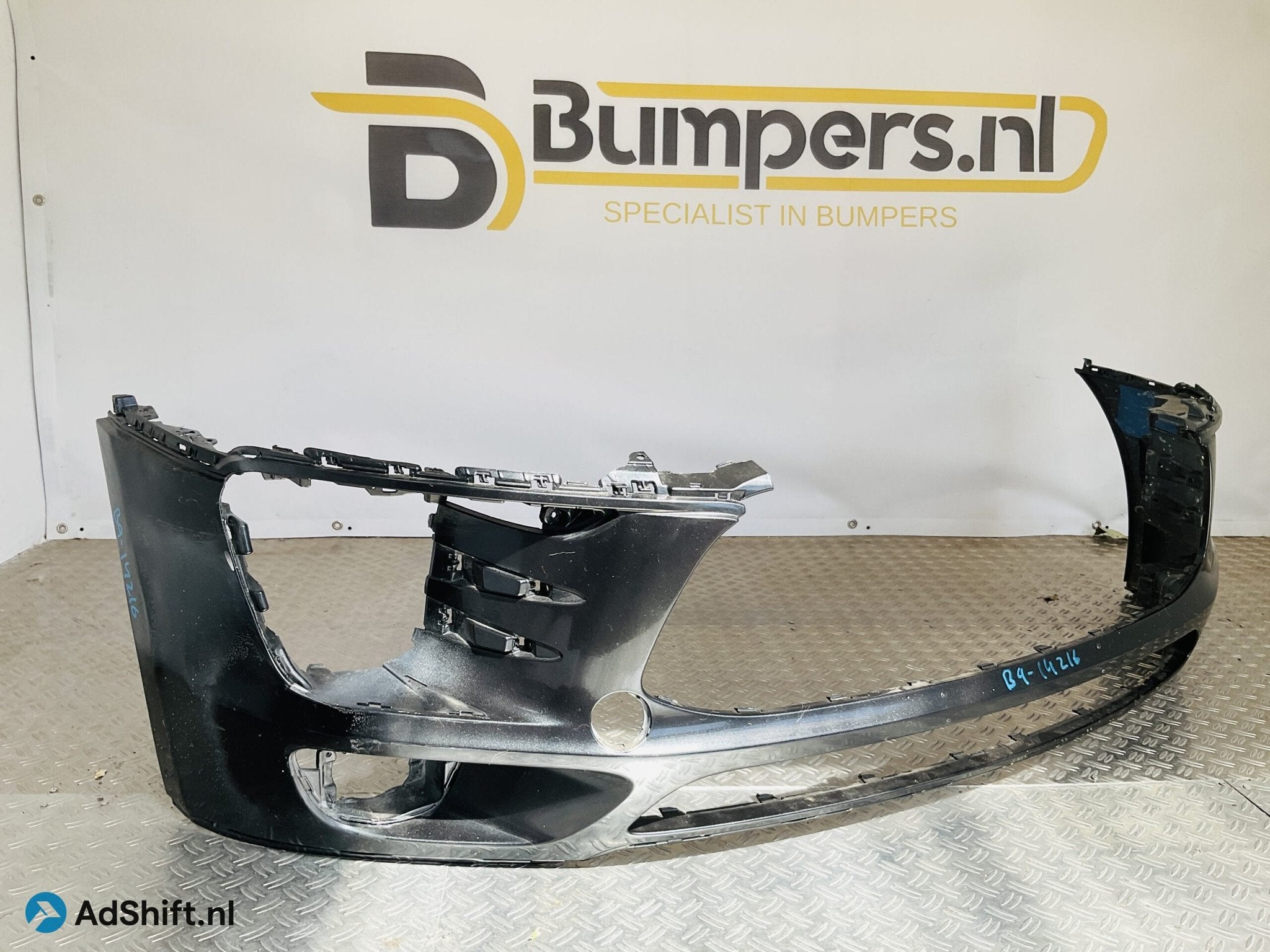 Bumper Porsche Macan 95B 2018-2023 95B807221K Voorbumper 2-B, Bumper