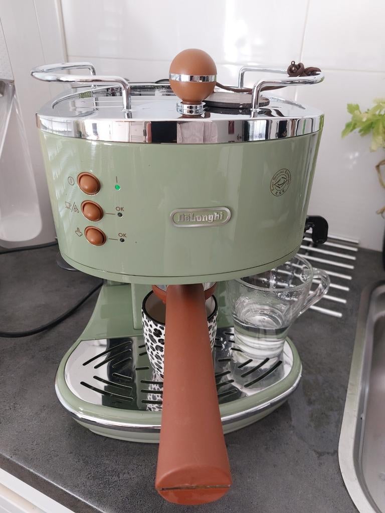 Espresso Delonghi, Witgoed en Apparatuur, Koffiezetapparaten, Ophalen, Gebruikt, Espresso apparaat
