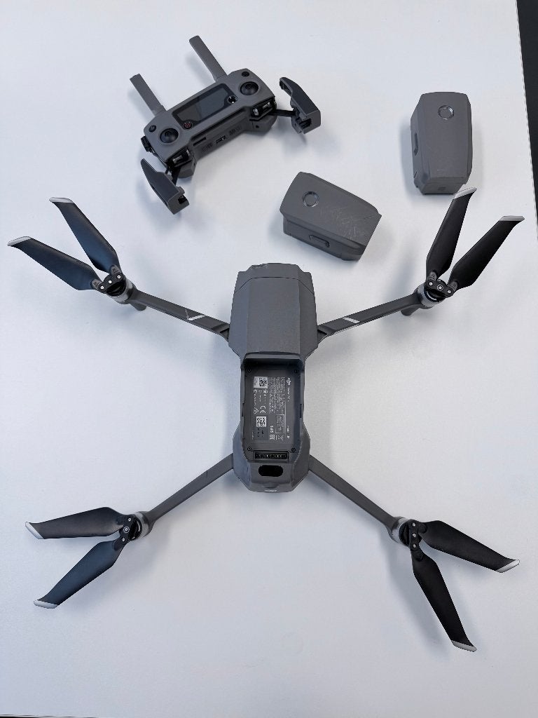 DJI Mavic 2 drone + controller, 2 accu's, tas & filters, Gebruikt, 30 tot 45 minuten, Ophalen of Verzenden, DJI