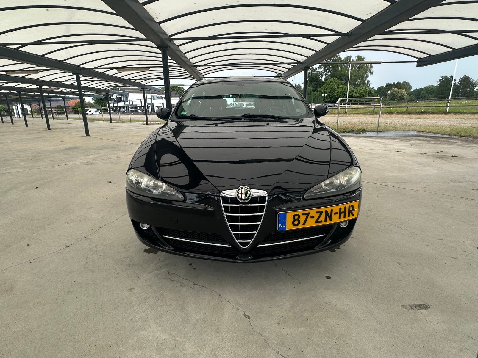Alfa 147 2.0 TS 5drs Leder CarPlay NAP Nieuwe APK, Voorwielaandrijving, 150 pk, 400 kg, Zwart