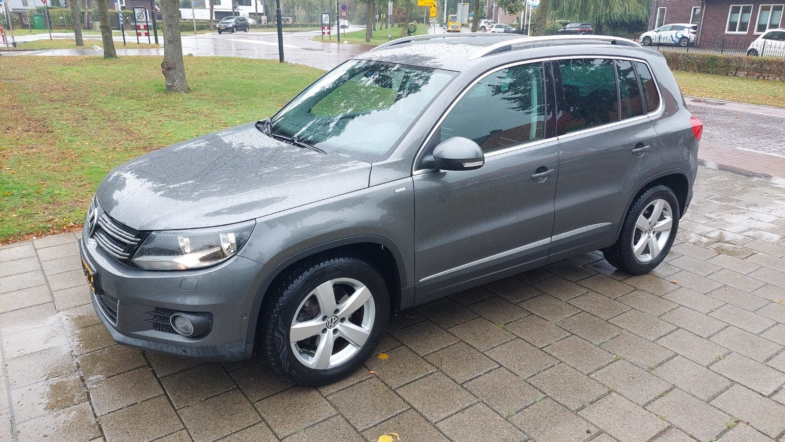 Volkswagen Tiguan 1.4 TSI CUP uitvoering, Trekhaak, camera, Voorwielaandrijving, 4 cilinders, 122 pk, 75 €/maand