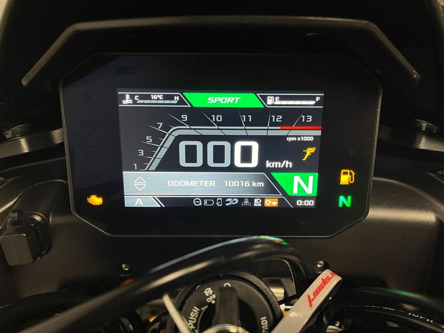 ️️ Aprilia TUONO V4 FACTORY (bj 2023) ️️ - foto 2