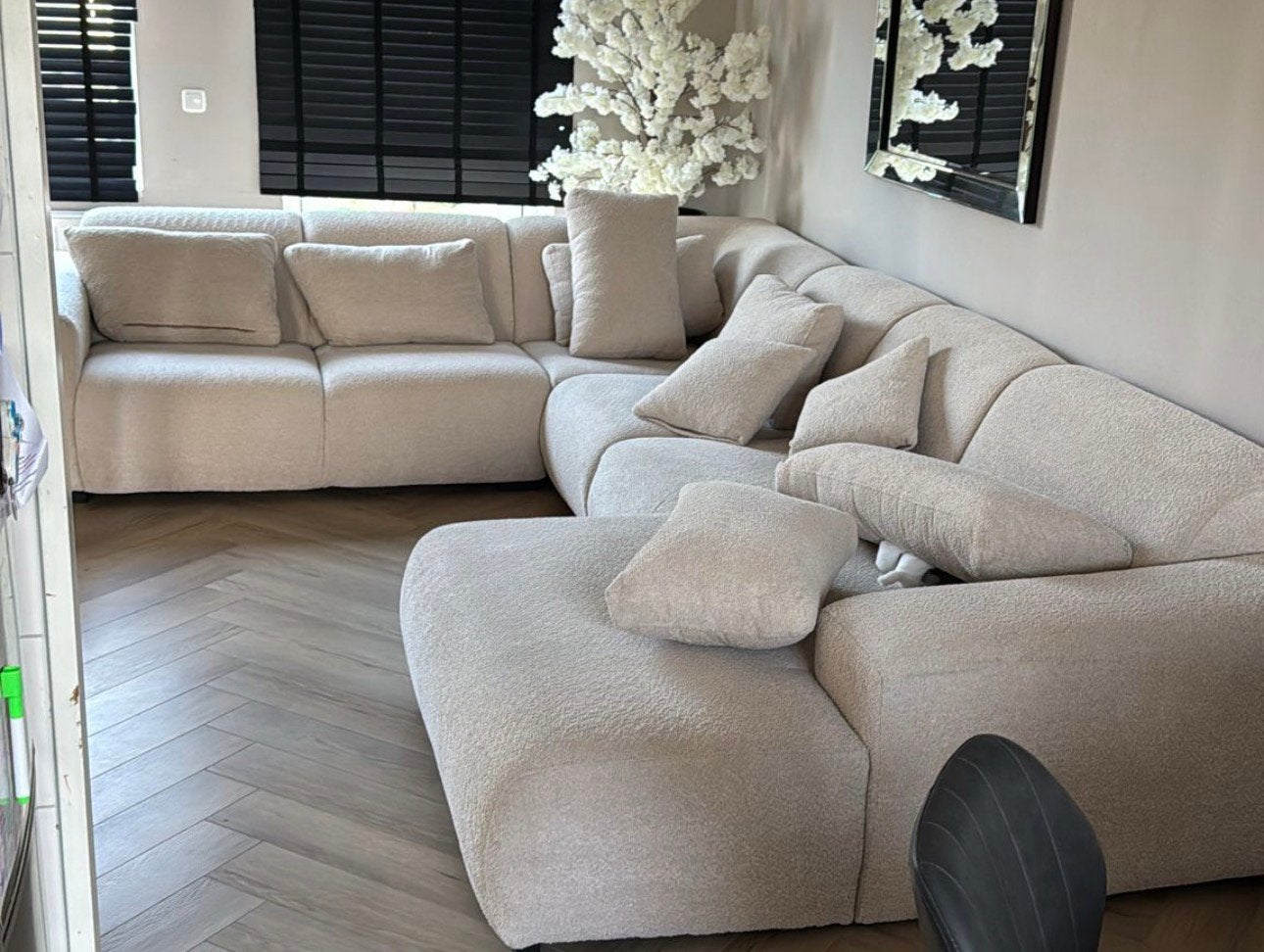 Grote hoekbank teddy/boucle japandi style, Huis en Inrichting, Ophalen, Zo goed als nieuw
