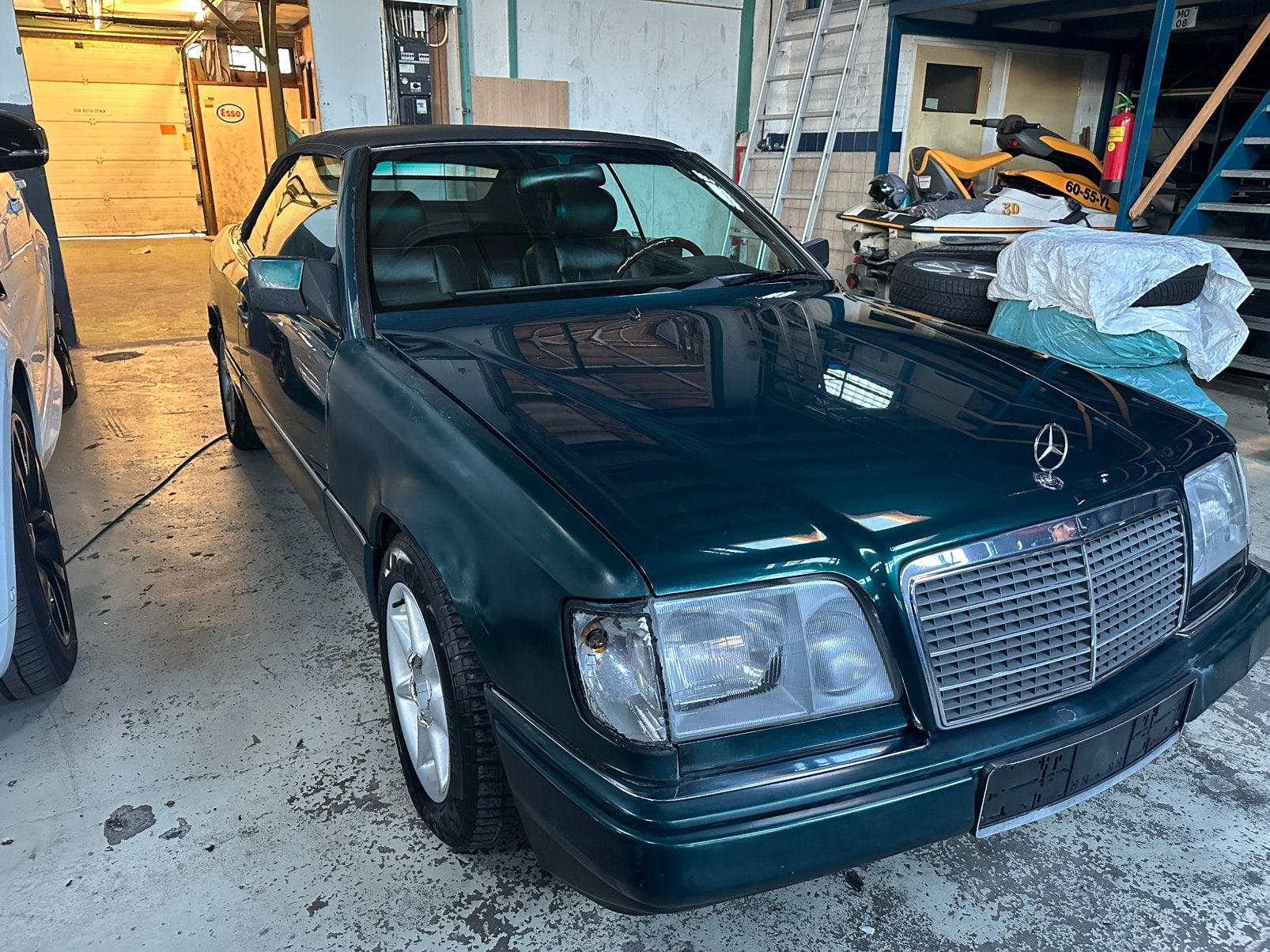 Mercedes benz E200 cabrio W124 ( w126 190 e500 w140), Auto's, Achterwielaandrijving, 4 cilinders, Cabriolet, Blauw