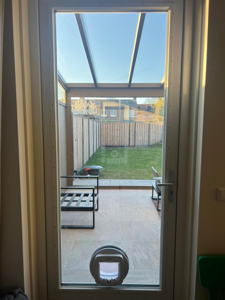Ruit met kattenluik (798 x 2035 mm), Ophalen, Zo goed als nieuw