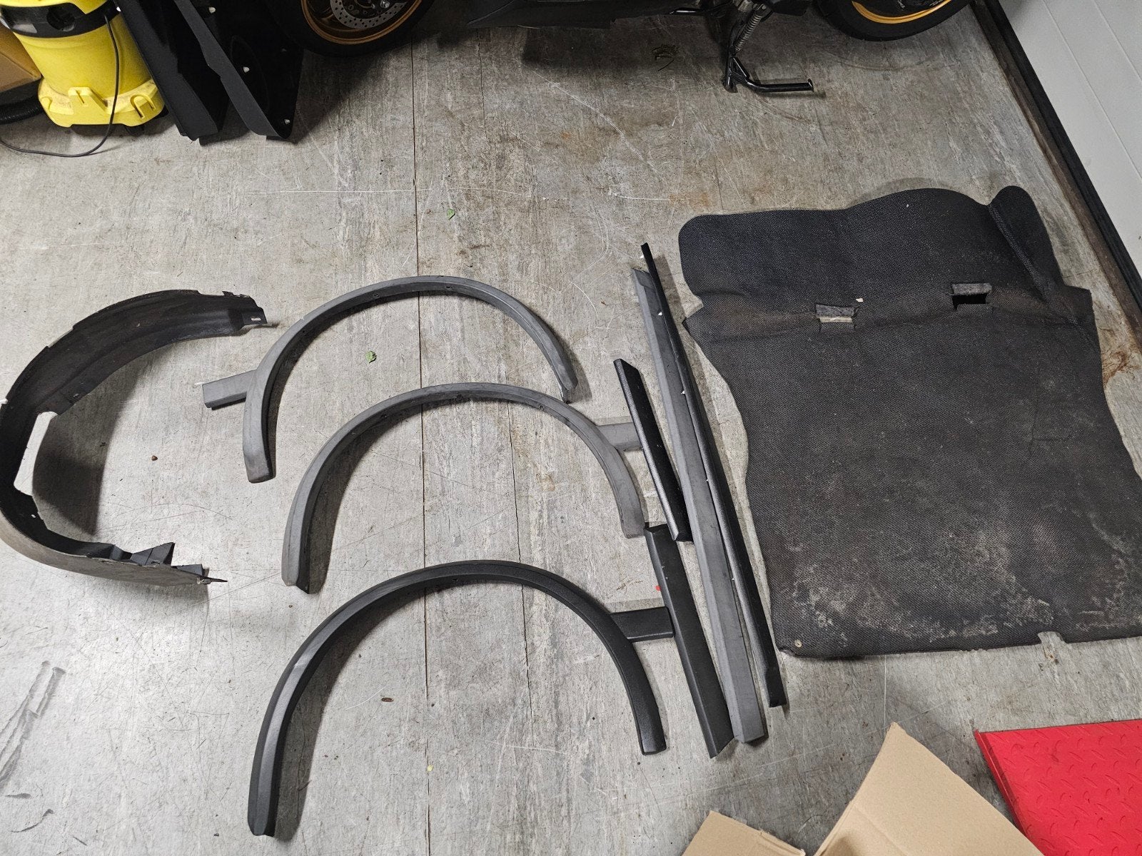 Sierlijsten vw golf mk2 en vloermat, Ophalen, Gebruikt, Volkswagen