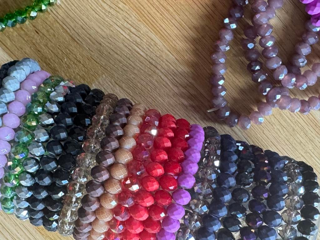 Leuk partijtje armbandjes in verschillende kleuren, Overige materialen, Overige kleuren, Nieuw, Ophalen of Verzenden