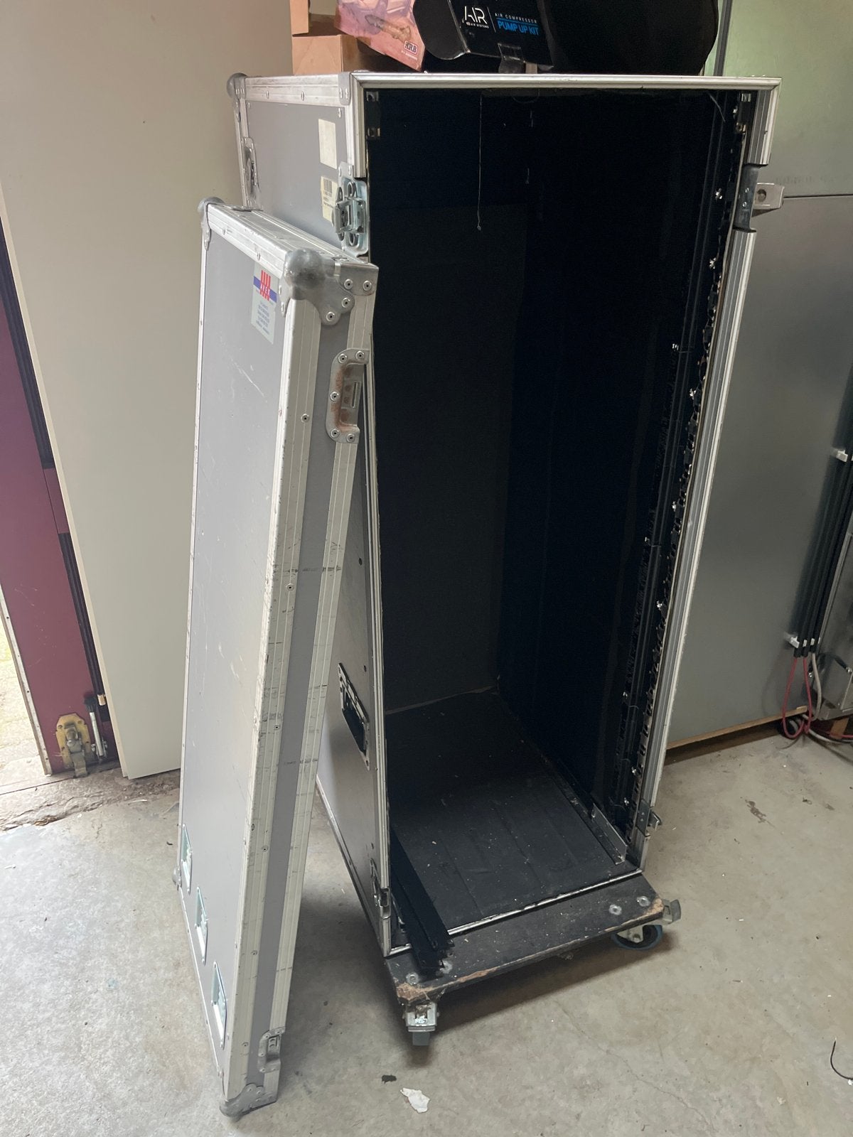 19 inch rack 28HE flightcase op wielen, Ophalen, Gebruikt, Speaker of Versterker, Flightcase