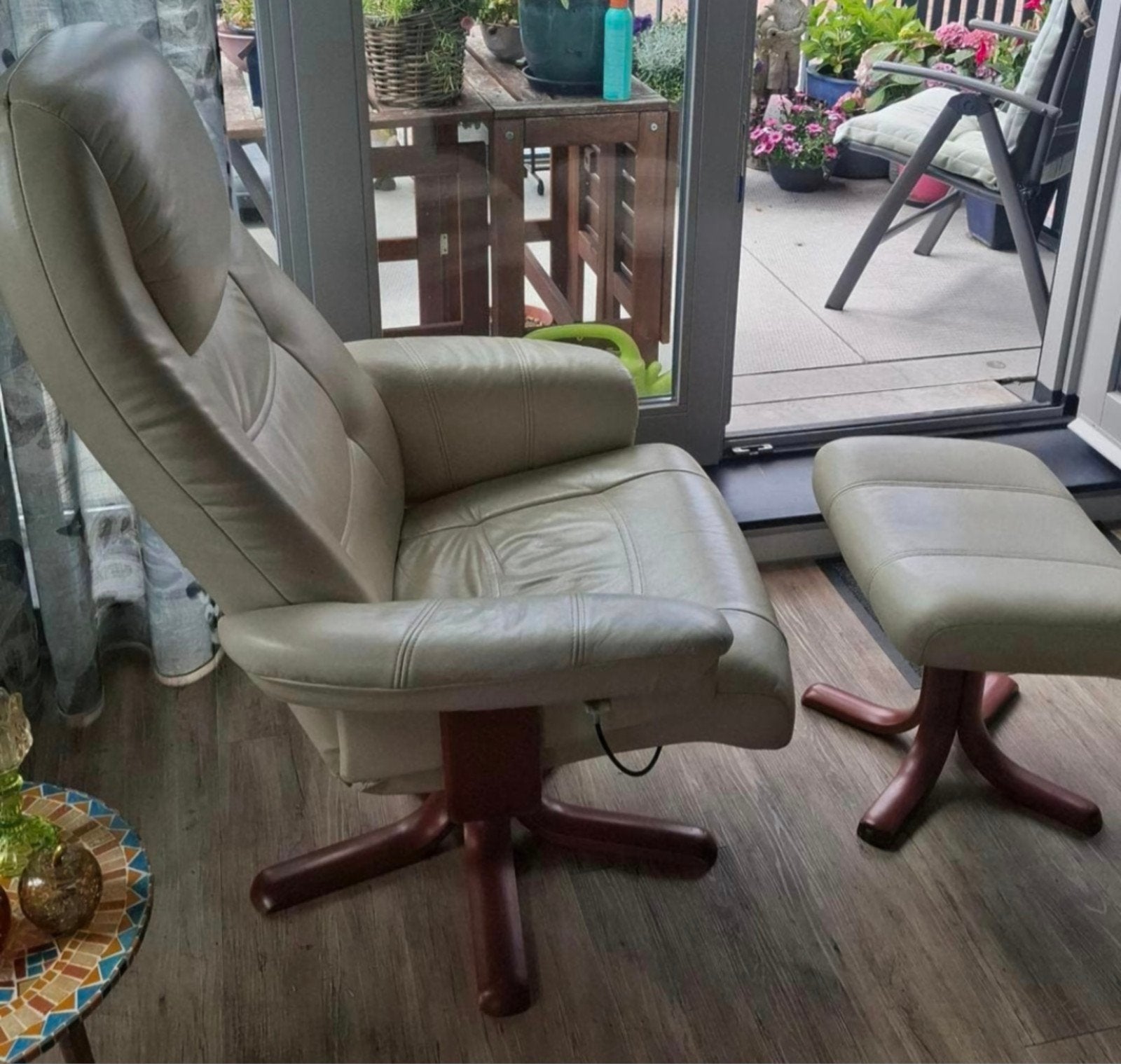 Ophalen in Heerhugowaard! Leren Relaxfauteuil met voetenbank, Ophalen, Gebruikt, Modern comfort, 75 tot 100 cm