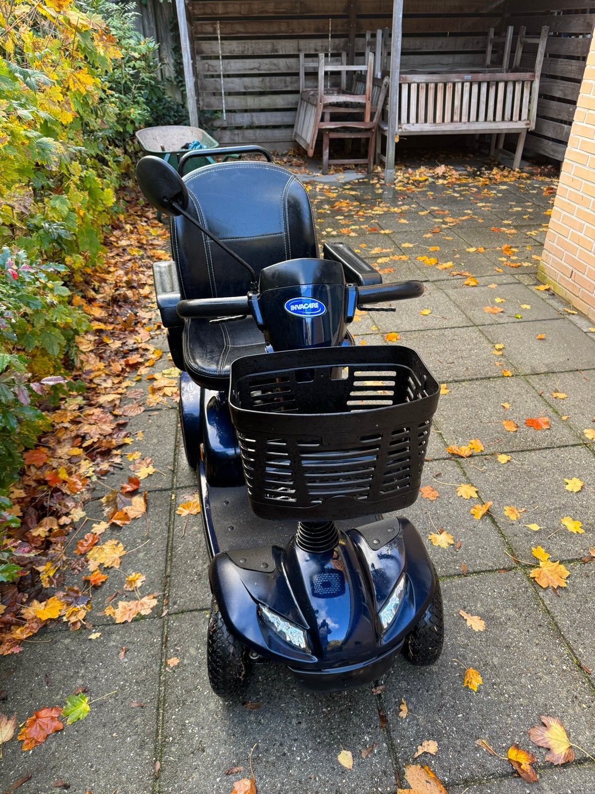 Mooie en goede 4-wiels scootmobiel (invacare Leo 4), Diversen, Ophalen, 10 km/u of minder, 26 t/m 35 km, Invacare