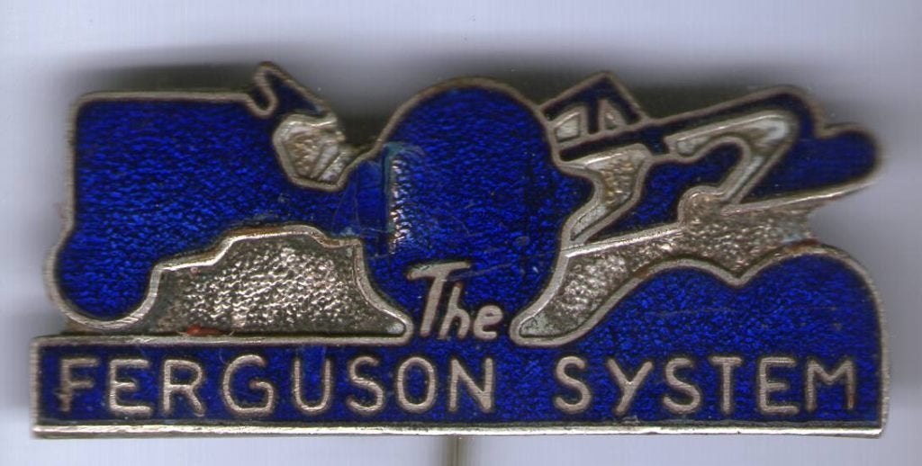 Ferguson System blauw email zilverkl tractor speldje( E_169), Verzenden, Zo goed als nieuw, Transport, Speldje of Pin