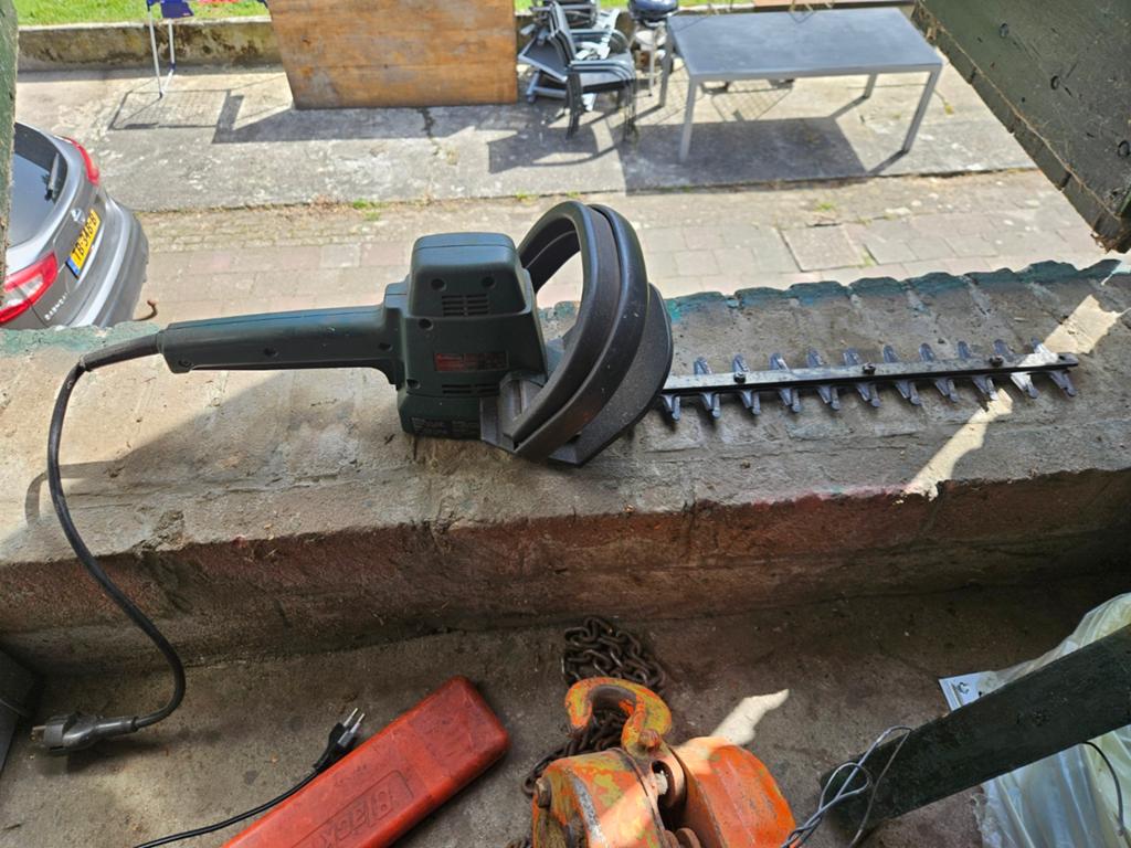 Heggenschaar metabo Hs8044s, Ophalen, Gebruikt, Elektrisch