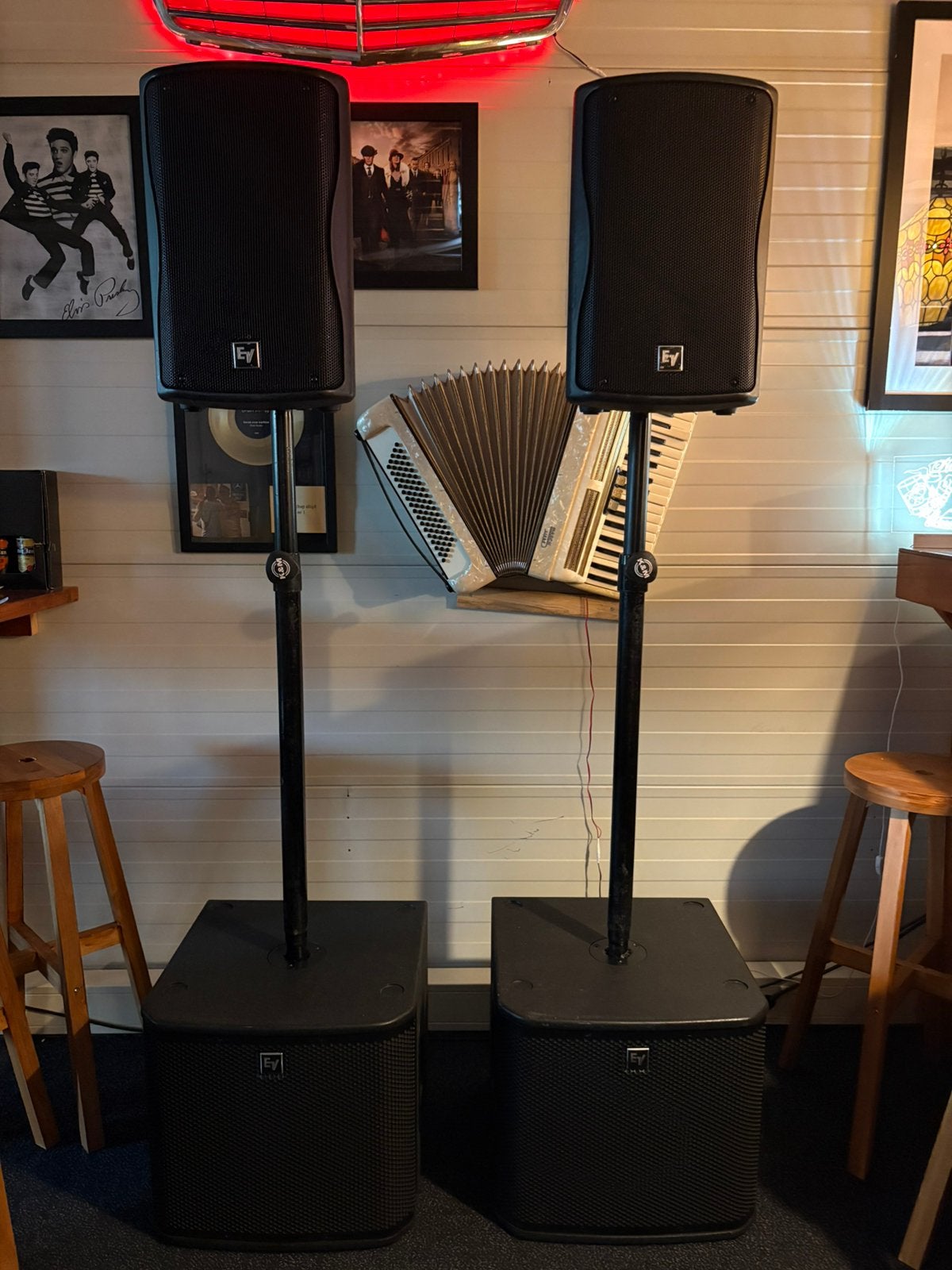 Electro voice 12 inch subs en 9 inch toppen set, Ophalen of Verzenden, Zo goed als nieuw, Minder dan 500 watt