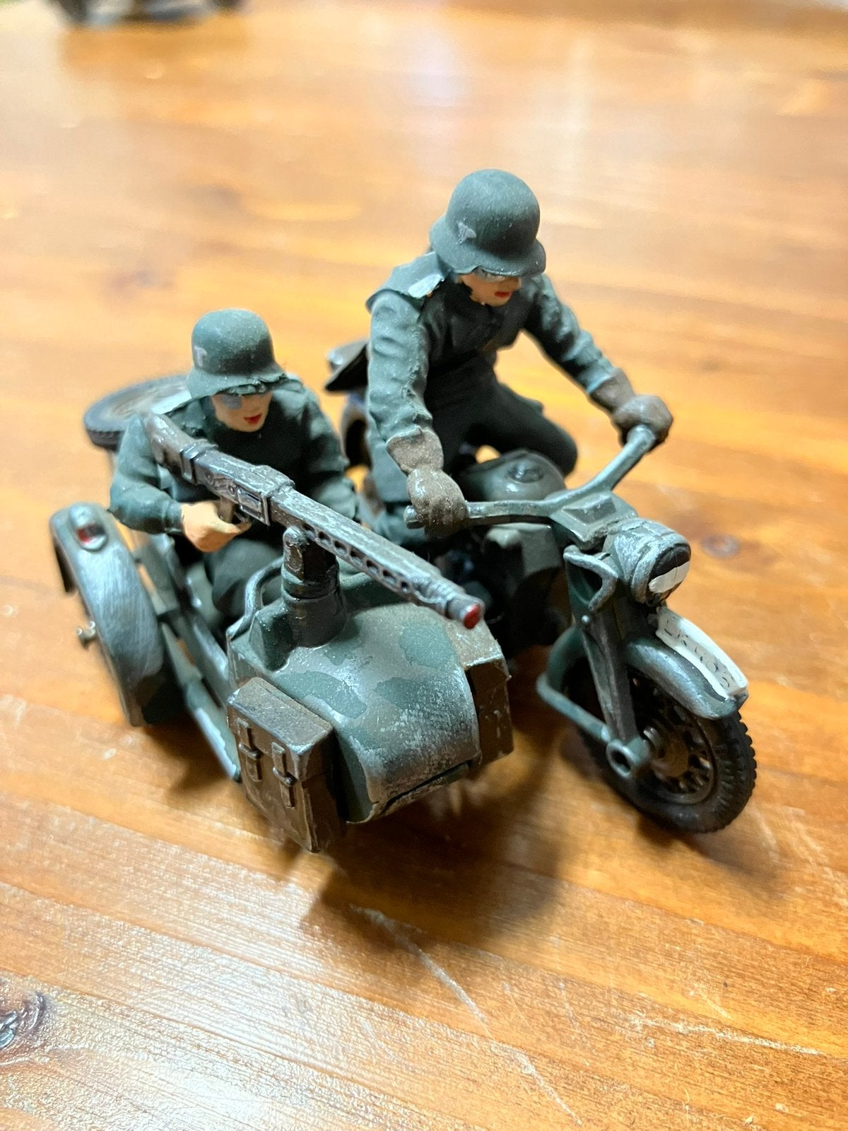 Britains militaire zijspannen, Hobby en Vrije tijd, Ophalen of Verzenden, Gebruikt, 1:50 of kleiner