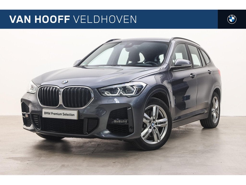 BMW X1 xDrive25e M Sport Automaat / Trekhaak / Sportstoelen, Auto's, 8 kWh, Gebruikt, Met garantie (alle), Bedrijf