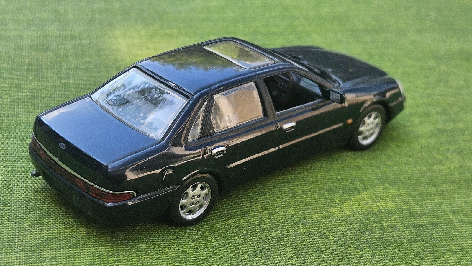 Ford Scorpio 1:43 Minichamps, Ophalen of Verzenden, Zo goed als nieuw, Auto, MiniChamps