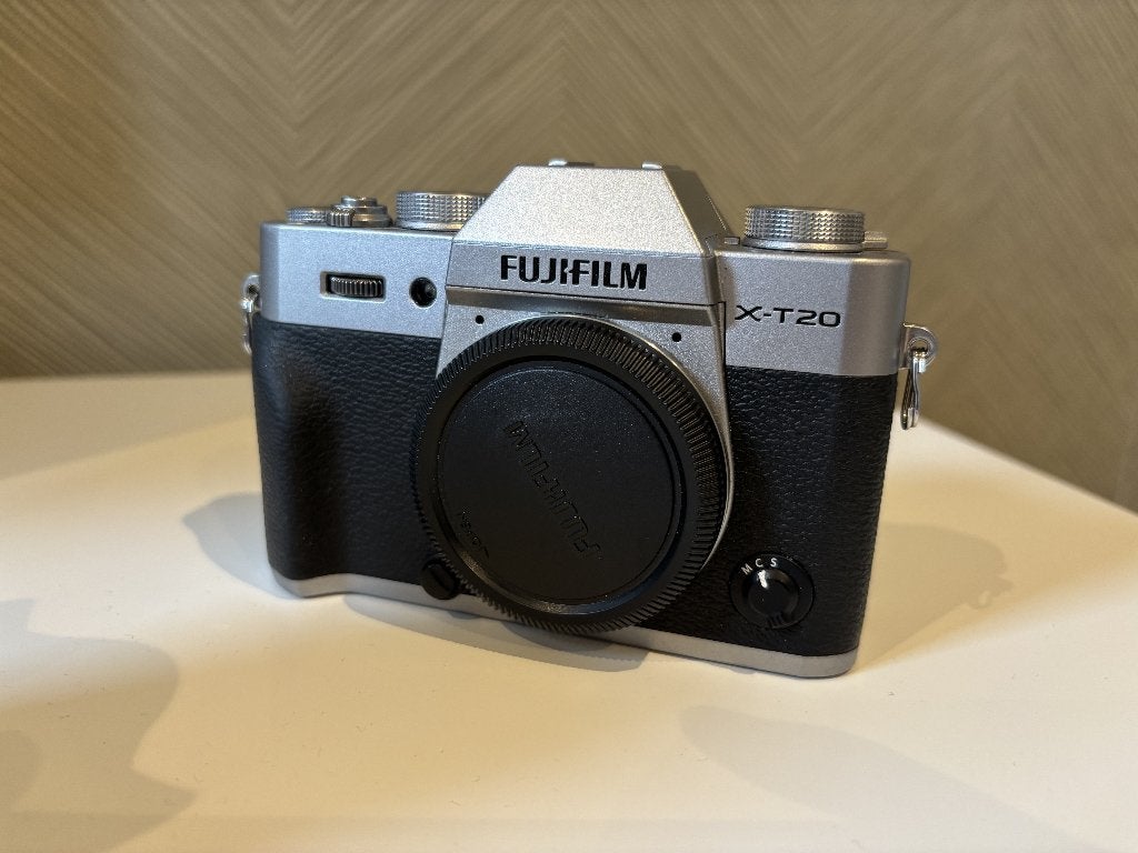 Fujifilm X-T20 + XF 18-55mm f/2.8-4 lens, Ophalen, Gebruikt, Fujifilm, Geen optische zoom