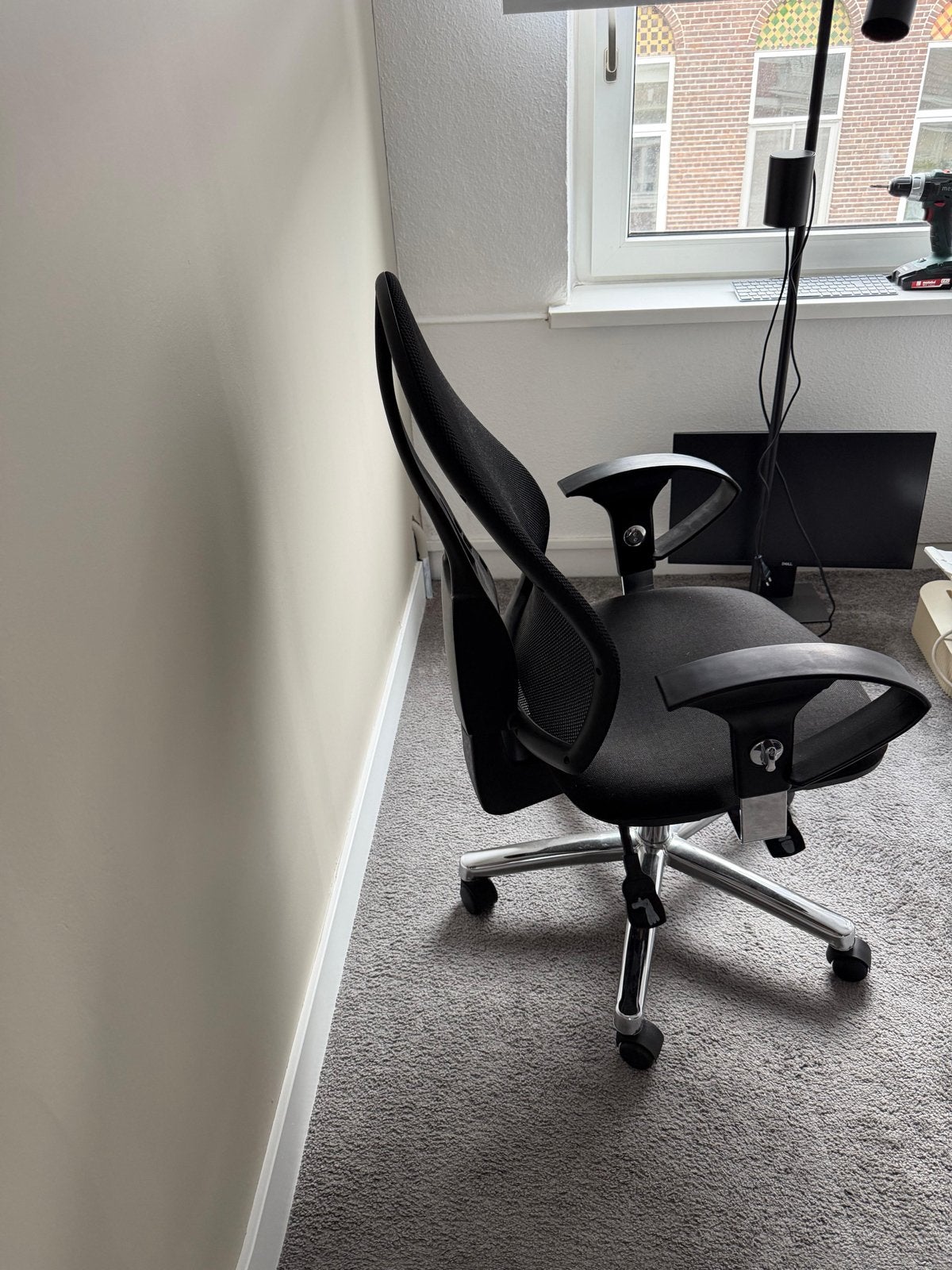 Zwarte Bureaustoel met Ergonomisch Ontwerp, Ophalen, Zwart, Zo goed als nieuw, Bureaustoel