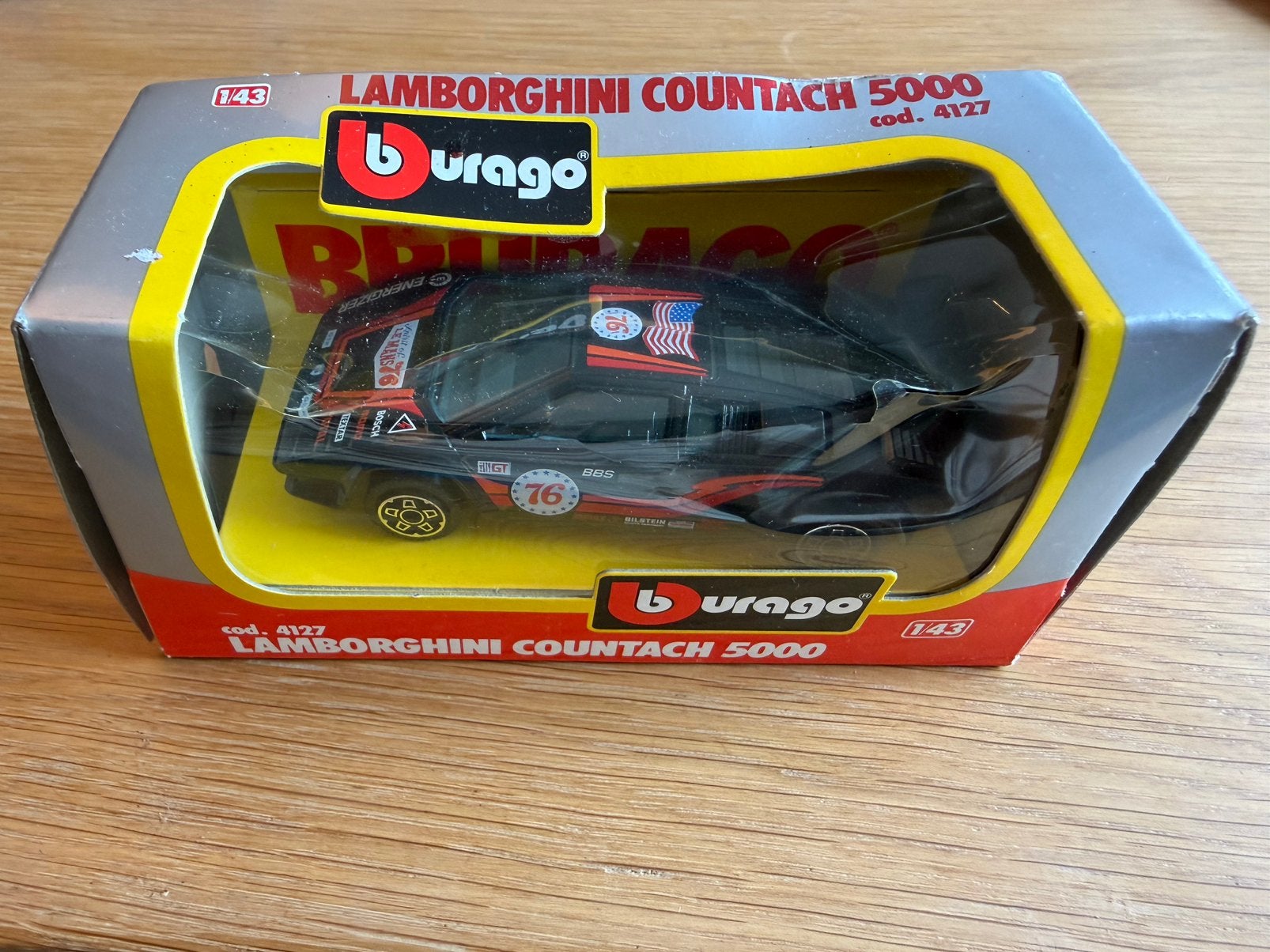 Bburago Lamborghini Countach 5000 1:43, Hobby en Vrije tijd, Ophalen of Verzenden, Zo goed als nieuw, Auto, Overige merken