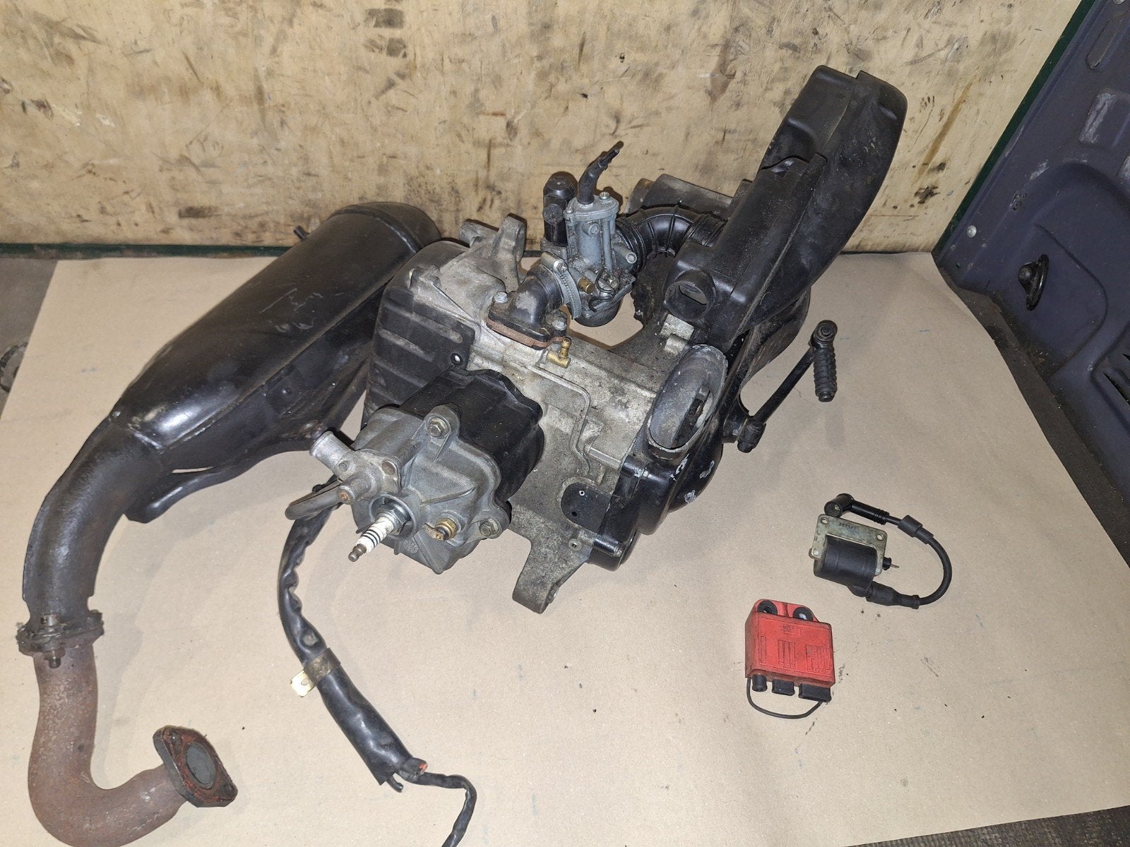 Piaggio&gilera 125cc motor blok, Ophalen, Zo goed als nieuw, Blok