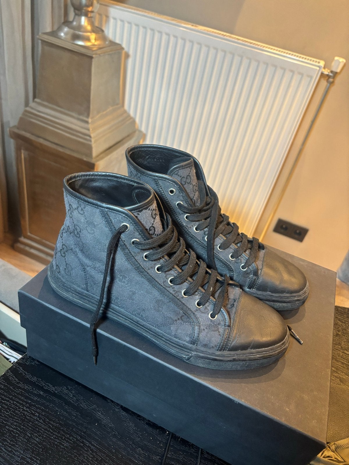 Gucci sneakers, zwart, maat 44 (Italiaanse maat 9), Ophalen of Verzenden, Gedragen, Zwart, Sneakers of Gympen