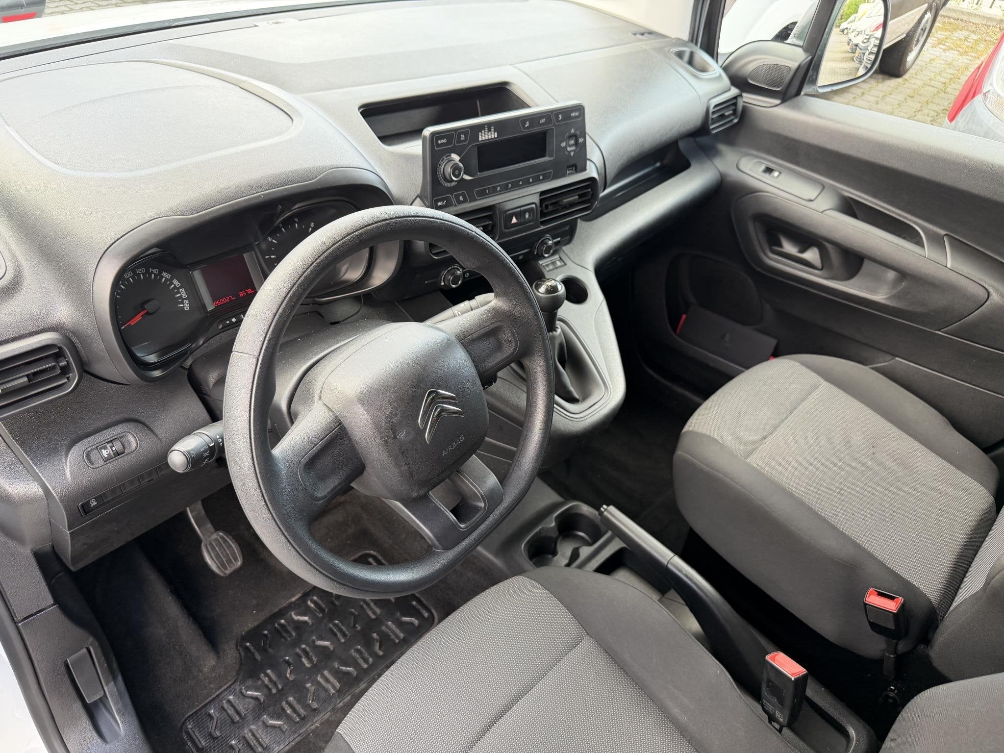 Citroen Berlingo 1.5 BlueHDI Control*A/C*TEL*SCHUIFDEUR*PDC*, Voorwielaandrijving, Stof, Gebruikt, 4 cilinders