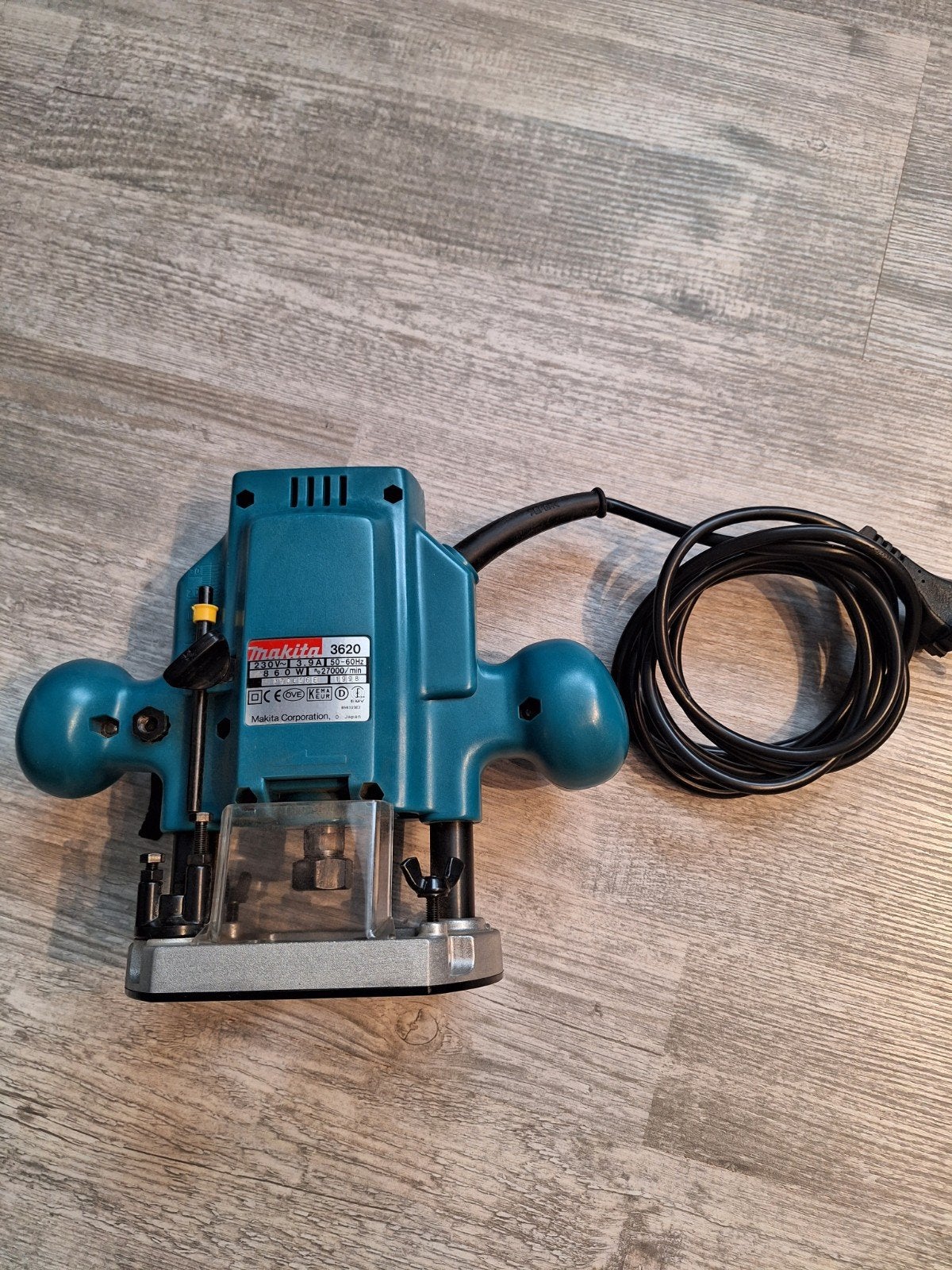Makita 3620 Bovenfrees (nooit gebruikt), Doe-het-zelf en Verbouw, Gereedschap | Freesmachines, Ophalen, Nieuw, Elektrisch, Makita