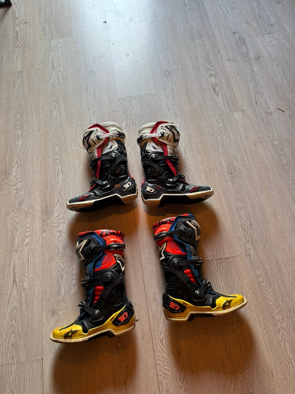 2x alpinestar tech 10 crosslaarzen, Motoren, Ophalen of Verzenden, Tweedehands, Laarzen