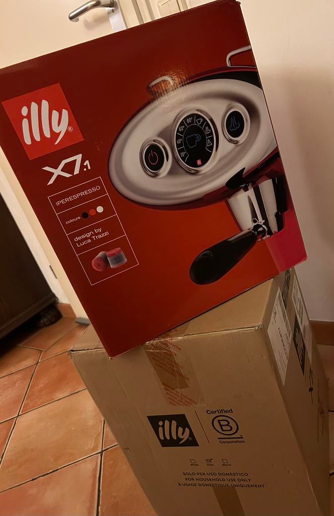 Illy X7.1 iperespresso koffiemachine, nieuw, Koffiepads en cups, Ophalen of Verzenden, 1 kopje, Afneembaar waterreservoir