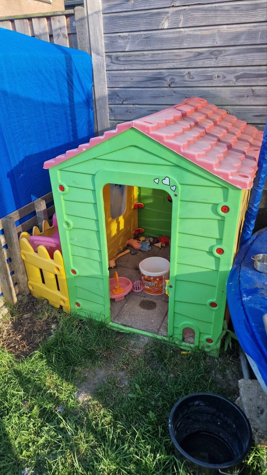 Leuk kinderhuisje voor uren speelplezier, Ophalen, Kunststof