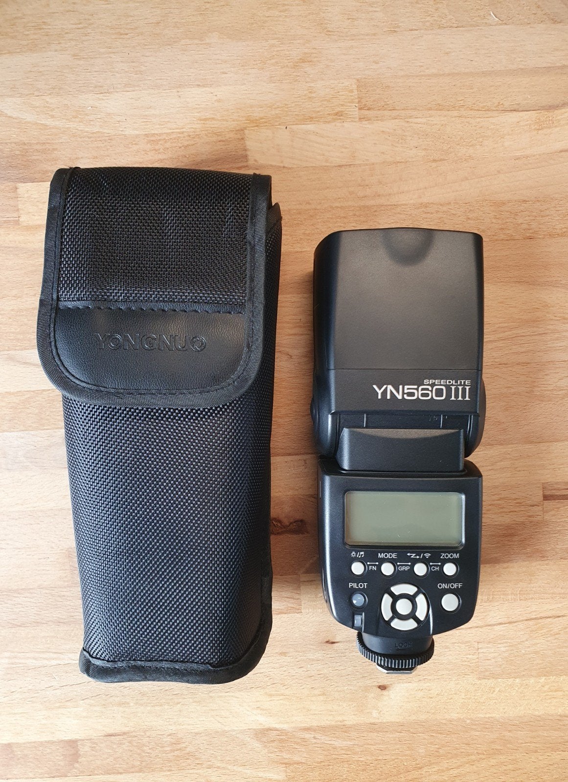 Yongnuo Speedlite YN560 III flitser, Ophalen of Verzenden, Zo goed als nieuw, Overige merken, Kantelbaar