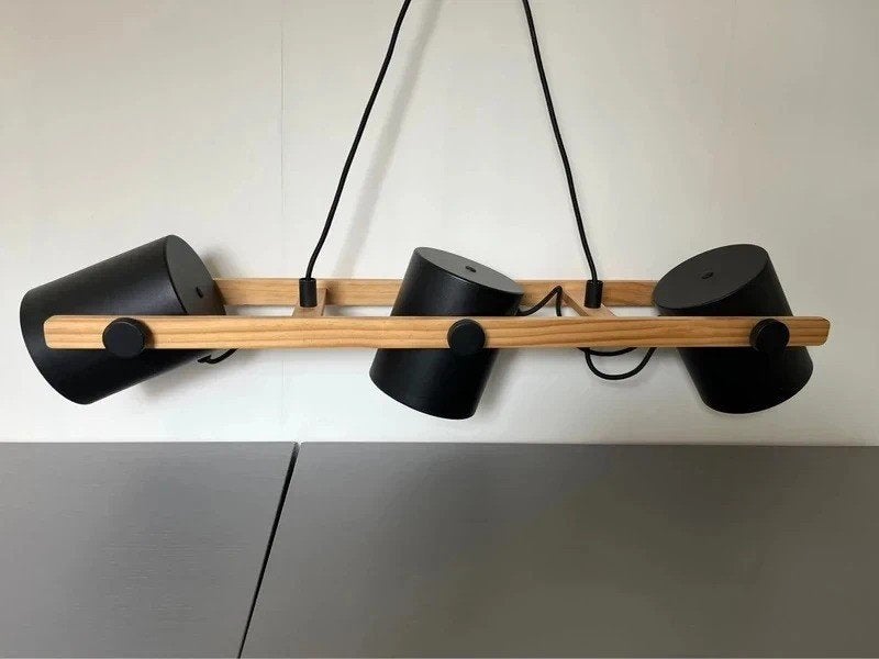 Hanglamp in zeer goede staat, Huis en Inrichting, Lampen | Hanglampen, Ophalen of Verzenden, Gebruikt, Hout, E27 (groot)
