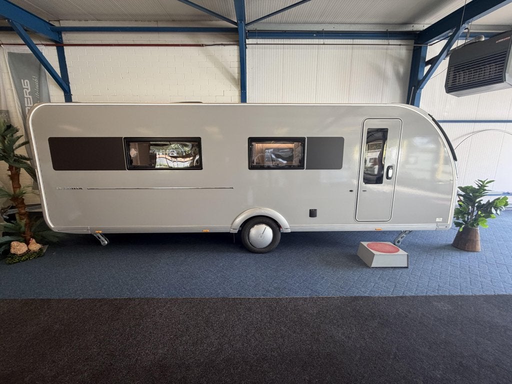 Adria Alpina 663 HT Model 2027, Caravans en Kamperen, Rondzit, 7 tot 8 meter, Bedrijf, Adria
