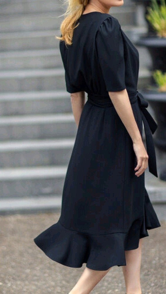 prachtige jurk Elle ladress la dress zwart crêpe mt m, Maat 38/40 (M), Verzenden, Zwart, Zo goed als nieuw