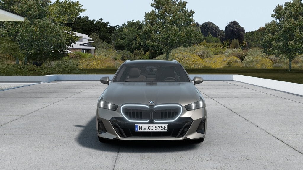 BMW 5 Serie Touring 530e Automaat / Panoramadak / Bowers & W, Auto's, BMW, Automaat, 1998 cc, Achterwielaandrijving, 4 cilinders