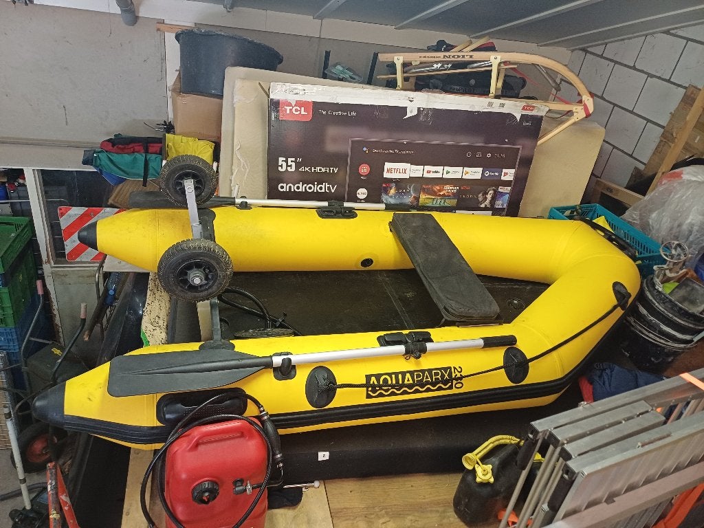 Aquaparx 230 met motor, harde bodem, wielen en een tank, Ophalen, Gebruikt, PVC, 4 pk