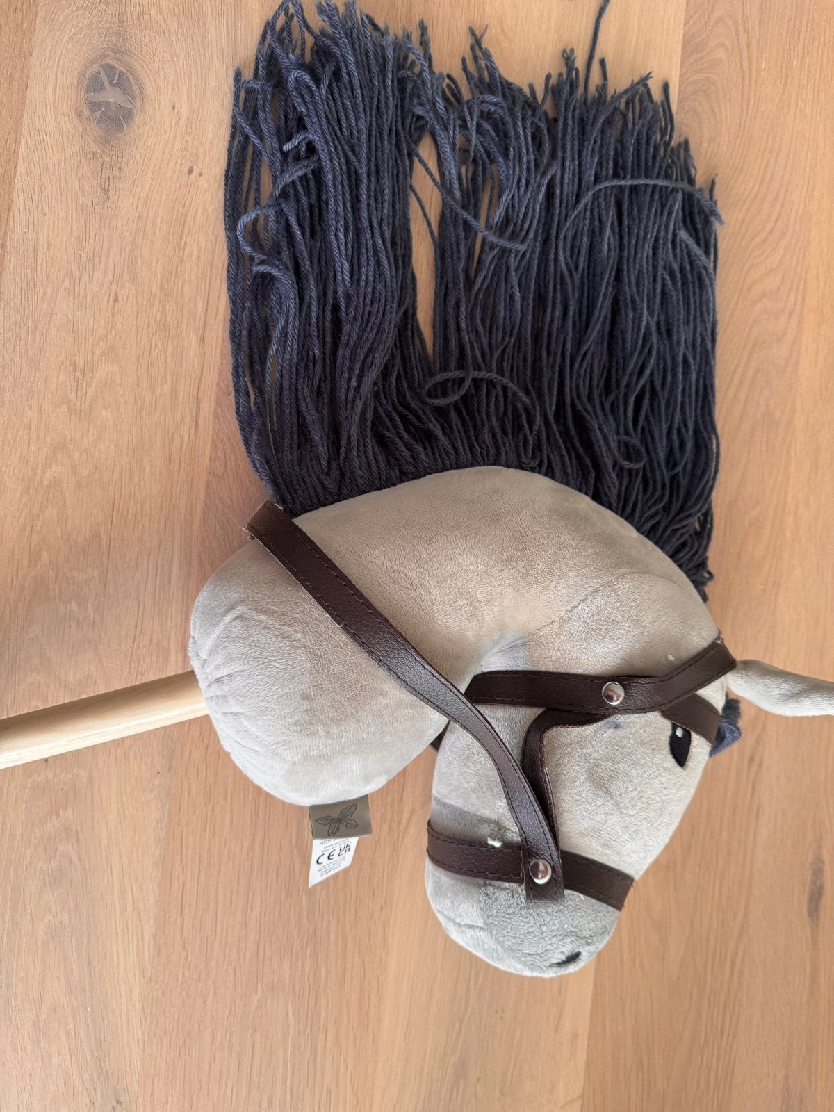 Hobbyhorse Byastrup - Grijs stokpaard met hoofdstel, Kinderen en Baby's, Speelgoed | Overig, Ophalen of Verzenden, Zo goed als nieuw