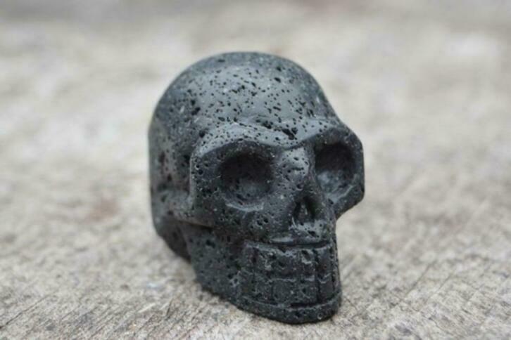 Lava steen schedeltje (nr. 36.8), Nieuw, Ophalen of Verzenden, Nvt, Nvt