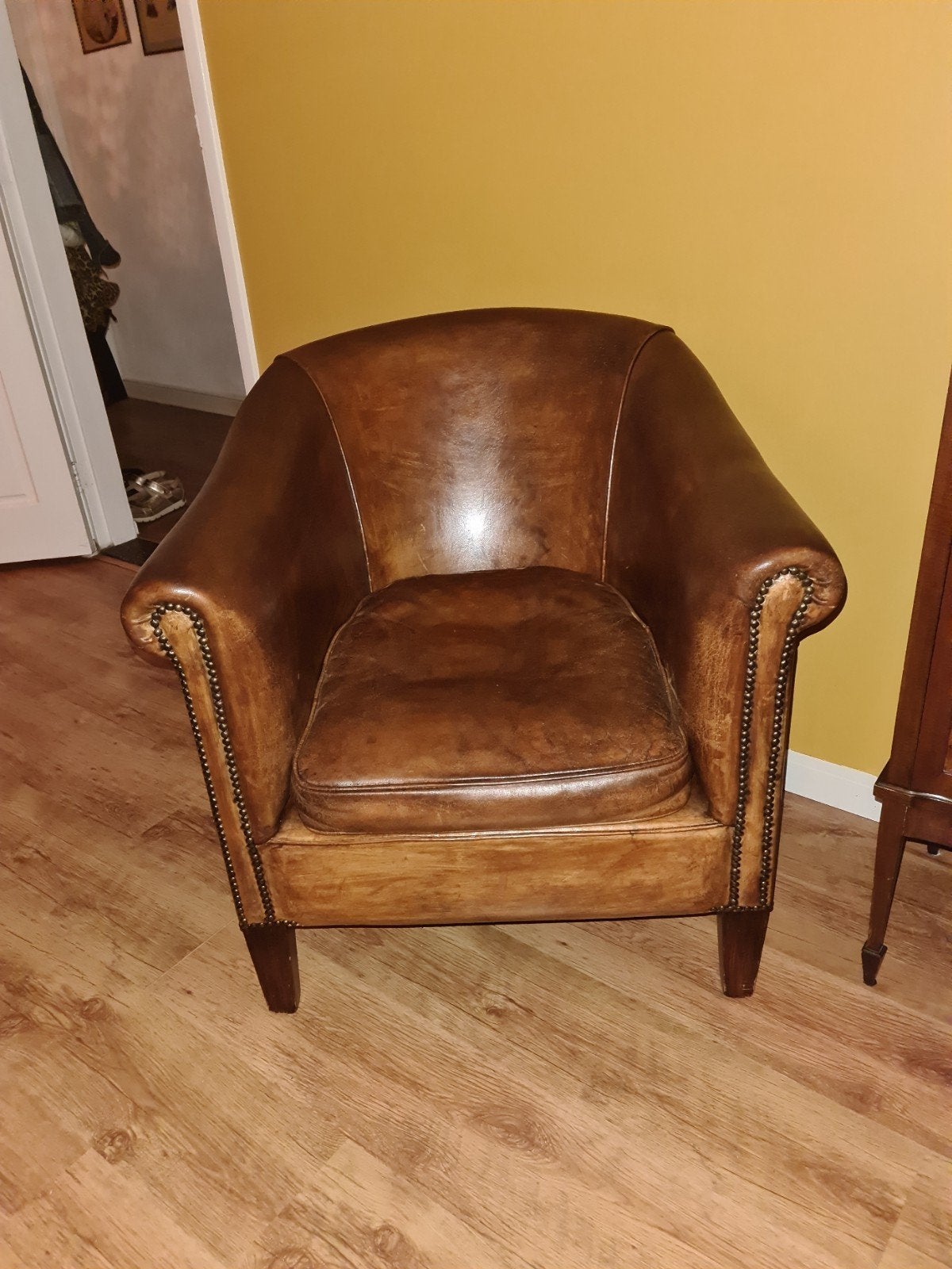 schapenleren club fauteuil, Huis en Inrichting, Fauteuils, Ophalen of Verzenden, 75 tot 100 cm