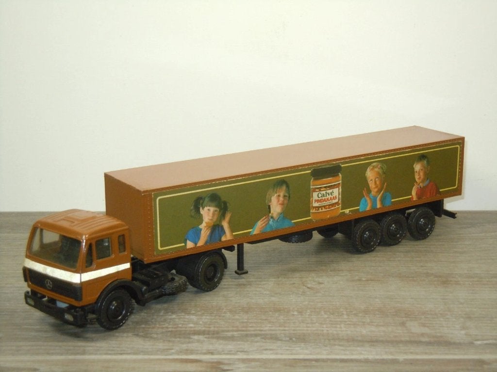 Mercedes Truck & Trailer Calve Pindakaas - NZG Germany 1:50, NZG, Duitsland, Verzenden, Nzg