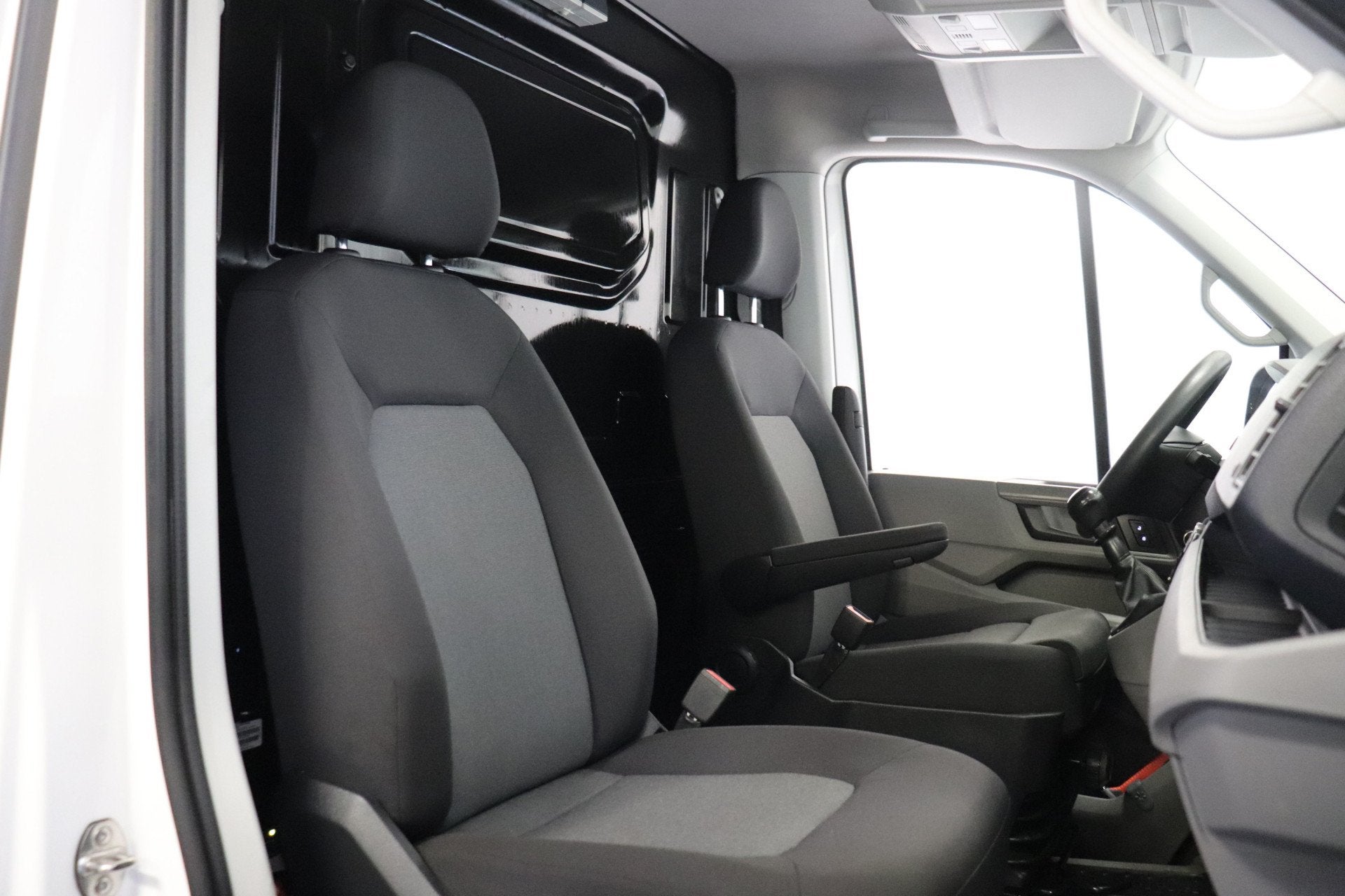 Volkswagen Crafter 2.0 TDI 177PK L3H3 - EURO 6 - Airco - Cru, 13 km/l, Dealer onderhouden, Gebruikt, 4 cilinders