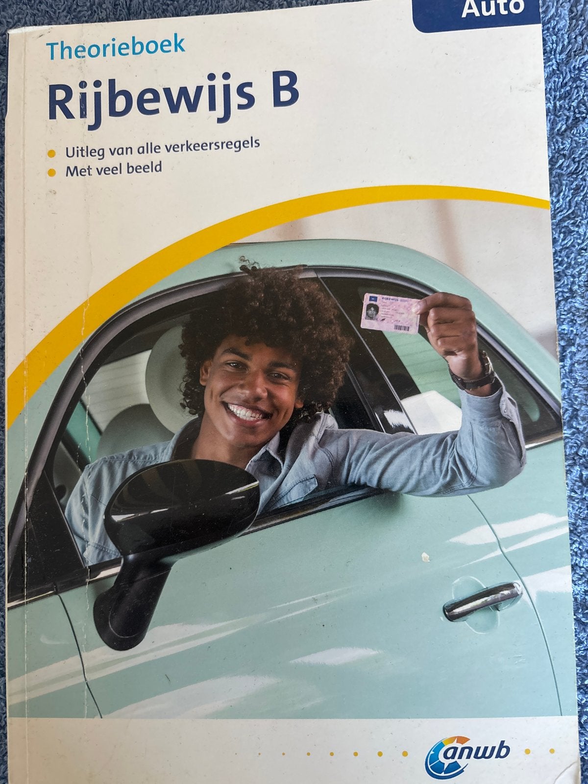 ANWB Theorieboek Rijbewijs B - Auto, Boeken, Studieboeken en Cursussen, Ophalen of Verzenden, Zo goed als nieuw, Overige niveaus