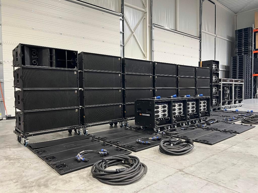 Martin Audio Synco line array: 24x W8LC 20x Lab.Gruppen/XTA, Audio, Tv en Foto, Luidsprekers, Gebruikt, Complete surroundset, 120 watt of meer