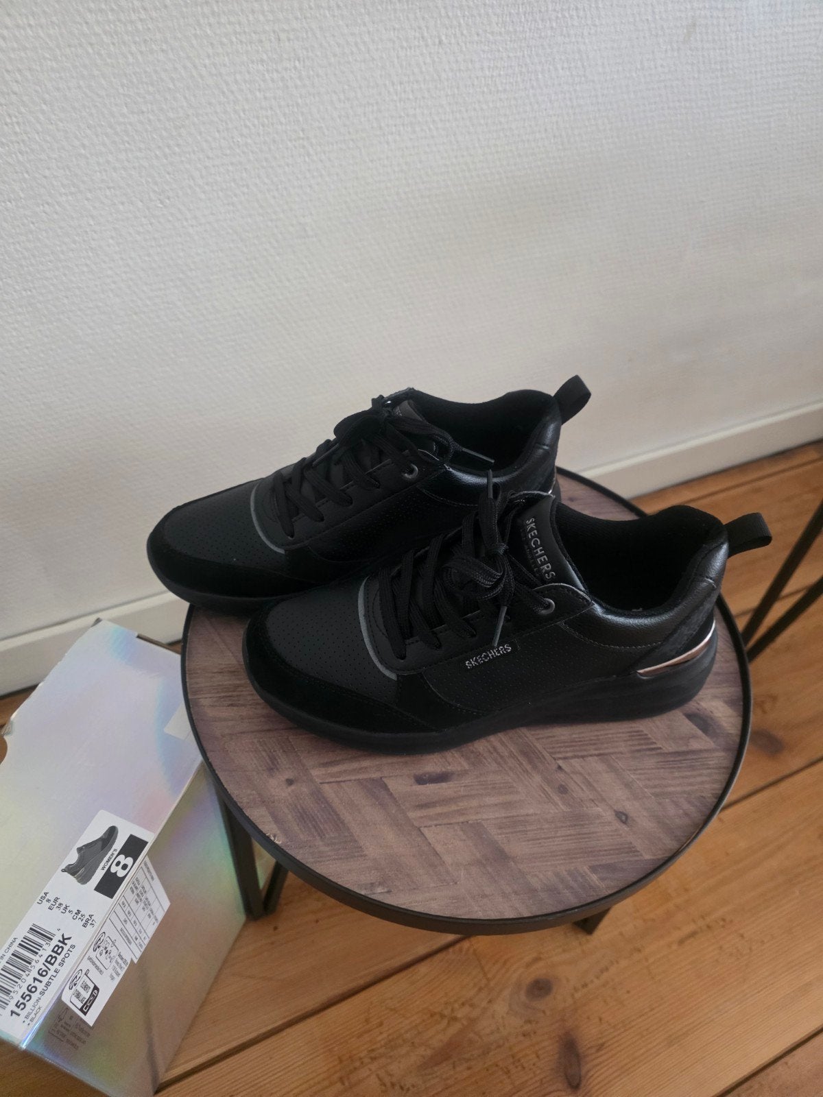 Skechers 38 maat, Ophalen of Verzenden, Zo goed als nieuw, Zwart, Sneakers of Gympen