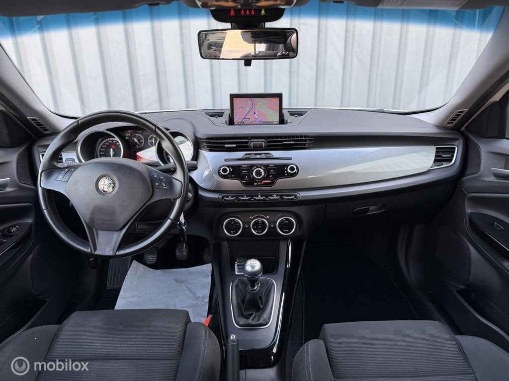 Alfa Romeo Giulietta 1.4 T | Climate | DNA | Navi, Auto's, Alfa Romeo, Voorwielaandrijving, Euro 5, Stof, Zwart