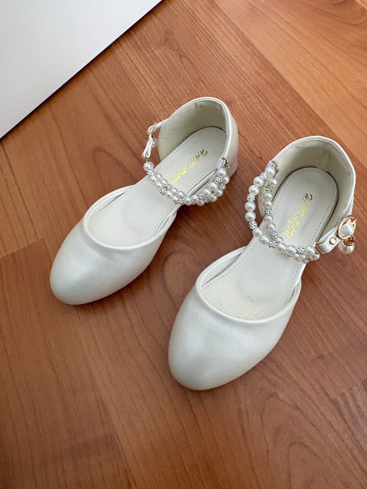 Elegante Meisjesschoenen met Parelbandje - Maat 32, Kinderen en Baby's, Kinderkleding | Schoenen en Sokken, Ophalen, Meisje, Schoenen